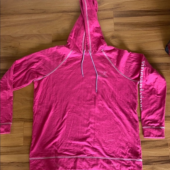 Vineyard Vines Tops - Pink Vineyard Vines hoodie size large new